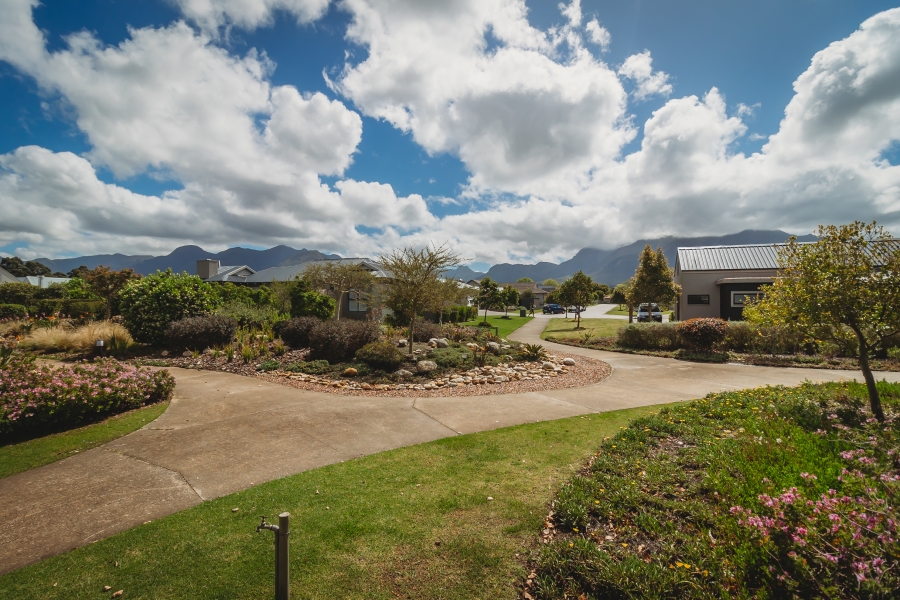 4 Bedroom Property for Sale in Earls Court Lifestyle Estate Western Cape